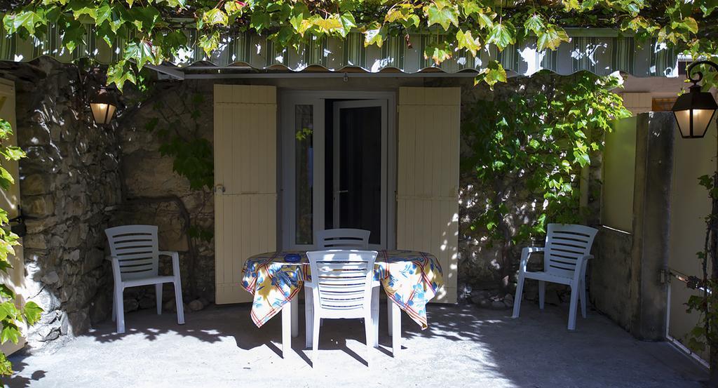 Maison D'Hotes Lou Geneste Bollene Exterior photo